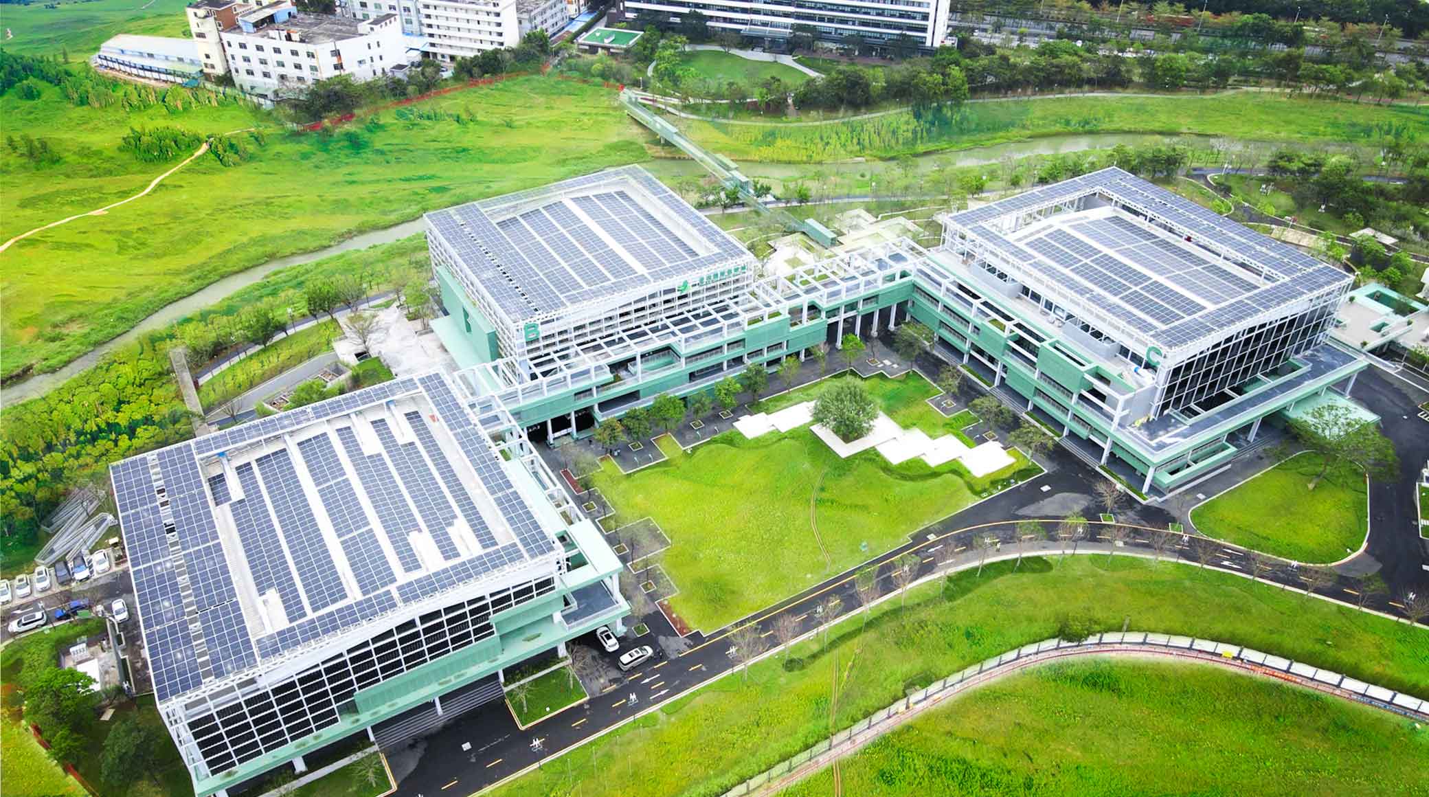                                          Digital Intelligence Enabling, Terminal-Cloud Collaboration, PV and Storage Integration to Create a Convention and Exhibition Center in Shenzhen                                         